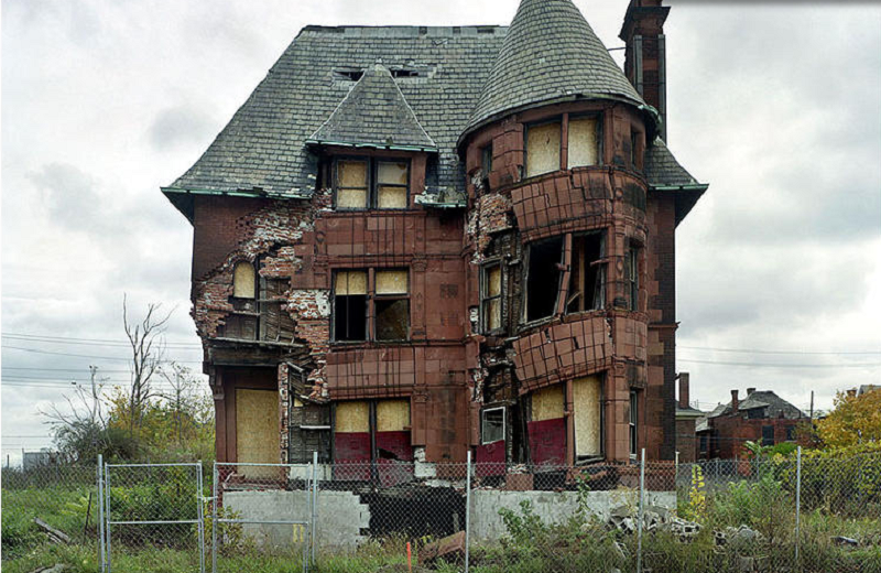Εικόνες εγκατάλειψης στο Detroit 